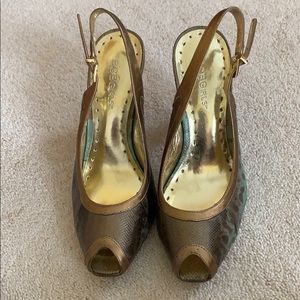 Bcbg heels. Gold, teal, brown.